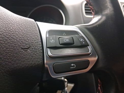 Used 2013 Volkswagen Golf 4-Door image 19