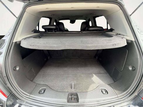 Used 2018 Chevrolet Trax Premier w/ Midnight Edition FWD image 7