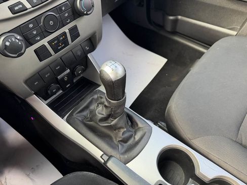 Used 2009 Ford Focus SES image 24