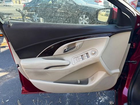 Used 2014 Buick LaCrosse Leather image 9