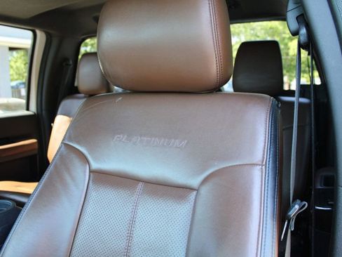 Used 2015 Ford F250 Platinum w/ FX4 Off-Road Package AWD/4WD image 14