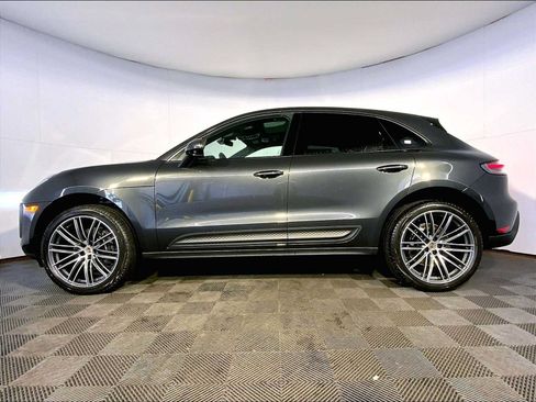 Certified 2026 Porsche Macan AWD/4WD image 2
