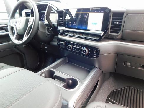 New 2025 Chevrolet Silverado 3500 LTZ w/ LTZ Convenience Package image 24