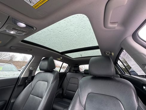 Used 2018 Kia Sportage SX image 40