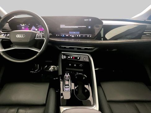 Certified 2025 Audi Q5 Premium Plus w/ Premium Plus AWD/4WD image 15