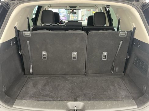 Used 2024 Nissan Pathfinder SV image 31