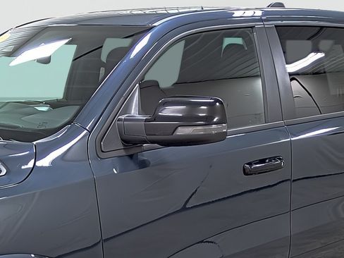 Used 2025 RAM 1500 Big Horn AWD/4WD image 8