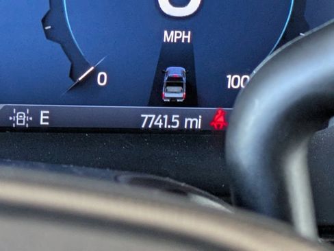 Certified 2024 Ford F350 Platinum w/ FX4 Off-Road Package image 27