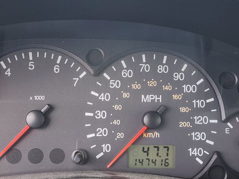 Used 2007 Ford Focus SES FWD image 7