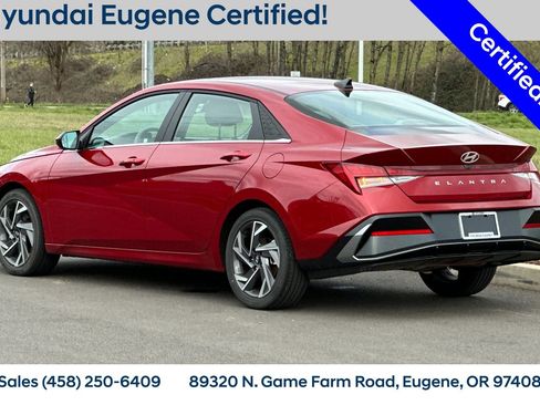 Used 2025 Hyundai Elantra SEL image 7