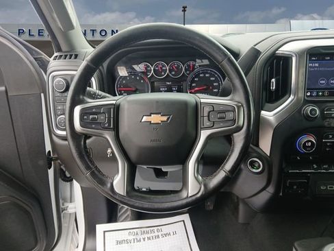 Used 2022 Chevrolet Silverado 2500 LT w/ Convenience Package AWD/4WD image 12