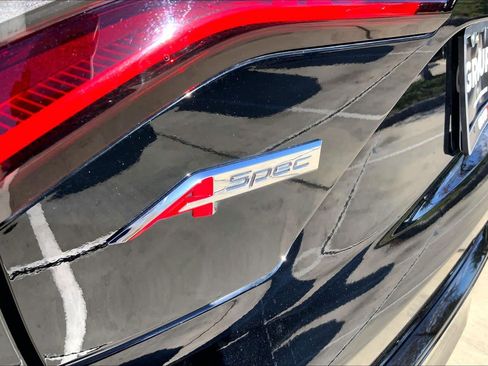 Used 2022 Acura MDX A-Spec image 9