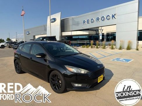 Used 2018 Ford Focus SEL w/ Winter Package FWD image 1