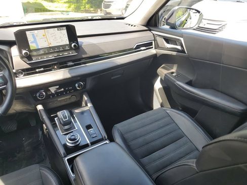 Used 2024 Mitsubishi Outlander FWD image 17