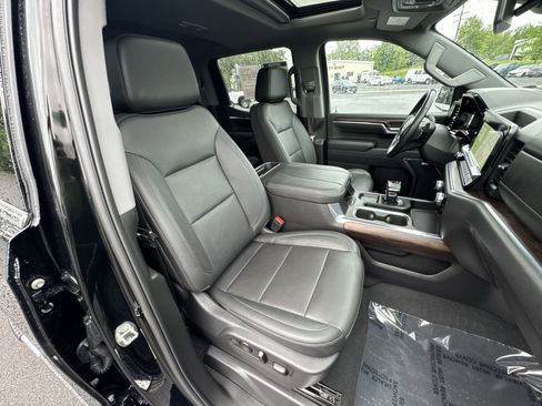 Certified 2023 GMC Sierra 1500 SLT w/ SLT Premium Package AWD/4WD image 26