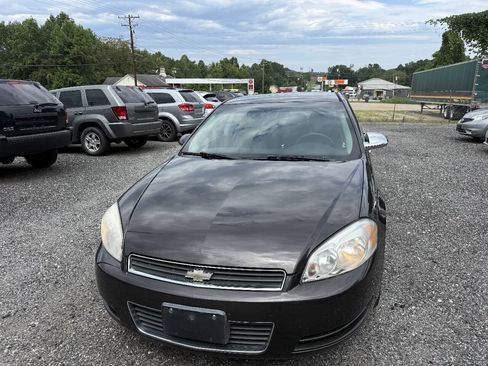 Used 2008 Chevrolet Impala LT FWD image 3