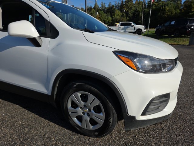 Used 2017 Chevrolet Trax LS FWD image 24