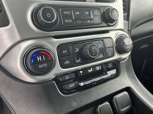 Used 2015 GMC Yukon XL SLE image 22