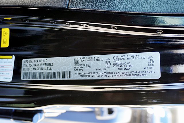 Used 2023 Jeep Wrangler Unlimited Rubicon 4xe AWD/4WD image 16
