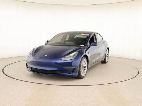Used 2022 Tesla Model 3 Long Range image 12