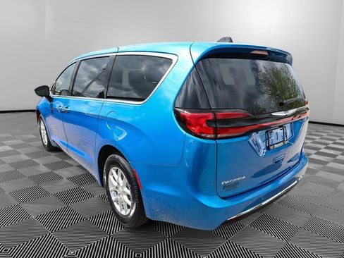 New 2026 Chrysler Pacifica Select FWD image 5