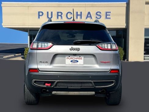 Used 2019 Jeep Cherokee Trailhawk w/ Cold Weather Group AWD/4WD image 5