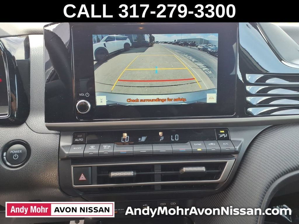 Used 2025 Toyota Camry SE FWD image 29
