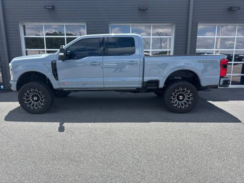 Used 2024 Ford F250 Lariat w/ Tremor Off-Road Package AWD/4WD image 2