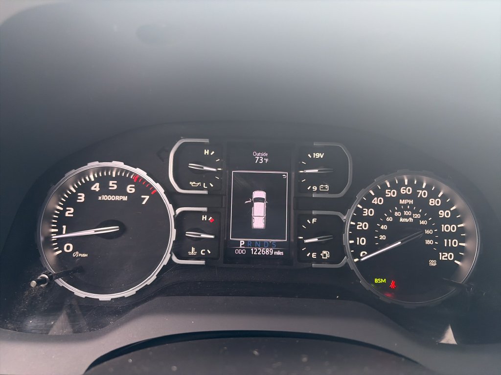 Used 2019 Toyota Tundra SR5 w/ Convenience Package AWD/4WD image 32