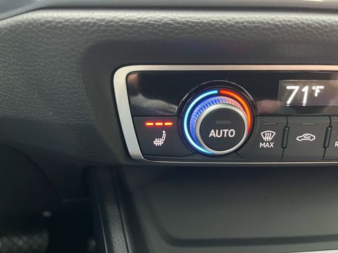 Used 2022 Audi Q3 2.0T Premium Plus image 36