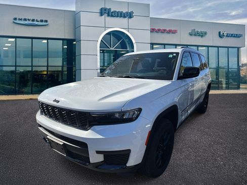 Used 2025 Jeep Grand Cherokee L Altitude AWD/4WD image 1