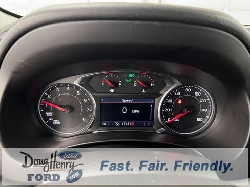 Used 2024 GMC Terrain SLT image 50