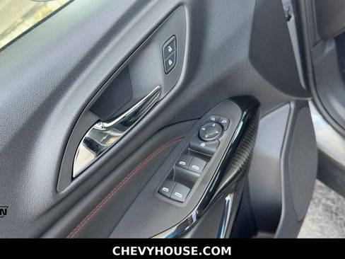 New 2026 Chevrolet Trax RS w/ Driver Confidence Package FWD image 13