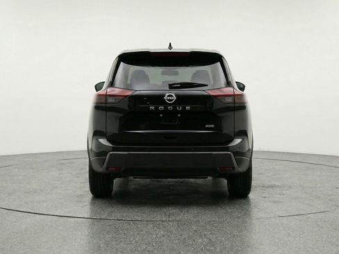 Used 2025 Nissan Rogue SV image 7