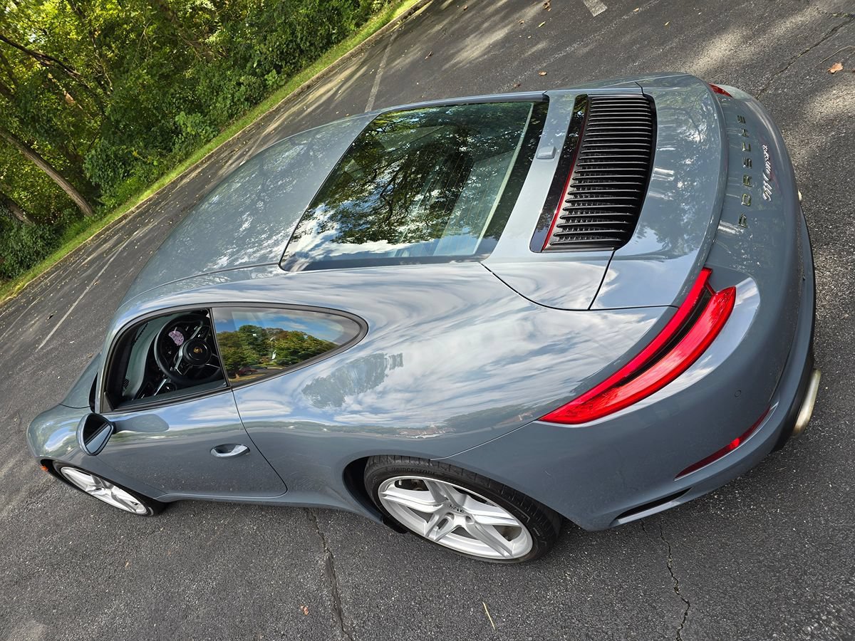Used 2017 Porsche 911 Carrera RWD image 40