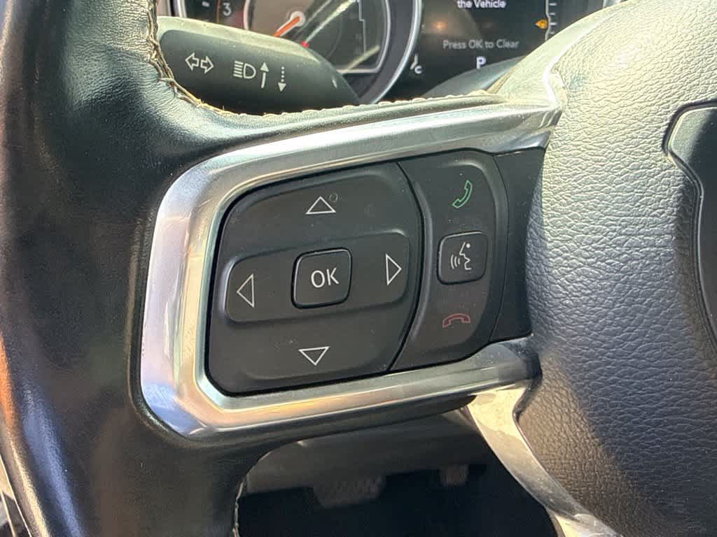 Used 2023 Jeep Wrangler Unlimited Sahara w/ Cold Weather Group AWD/4WD image 25