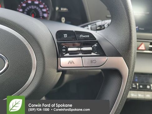 Used 2023 Hyundai Elantra SEL w/ Cargo Package image 23