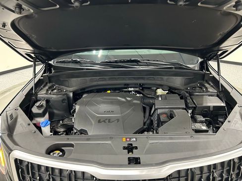 New 2025 Kia Telluride EX w/ EX Captain's Chair Package image 32