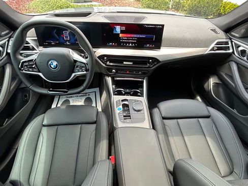 Used 2025 BMW i4 eDrive40 w/ Premium Package RWD image 10