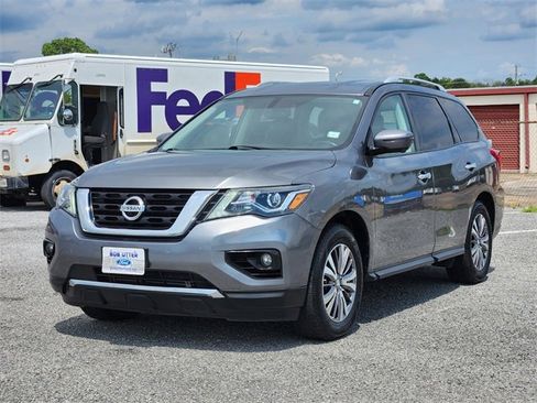 Used 2020 Nissan Pathfinder SL image 3
