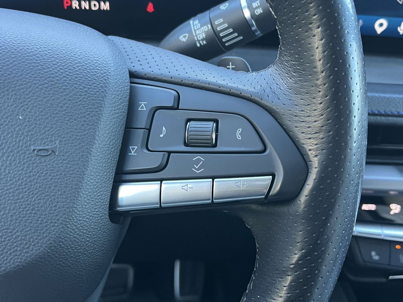 Used 2024 Cadillac XT4 Sport FWD image 23