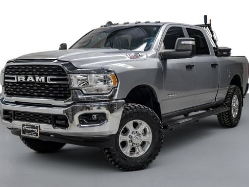 Used 2023 RAM 2500 Big Horn w/ Level 1 Equipment Group AWD/4WD image 4