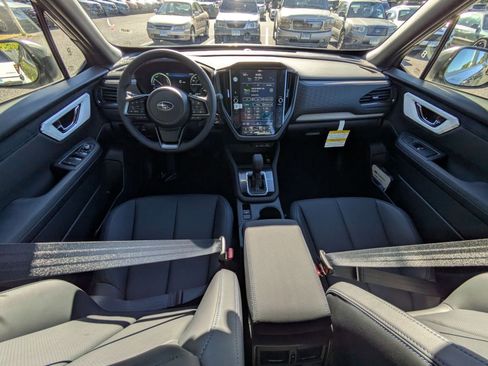 Used 2025 Subaru Forester Limited image 13