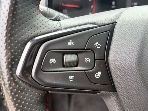 Used 2024 Chevrolet Trax RS image 6