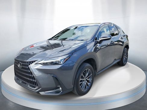 Used 2023 Lexus NX 250 FWD image 2