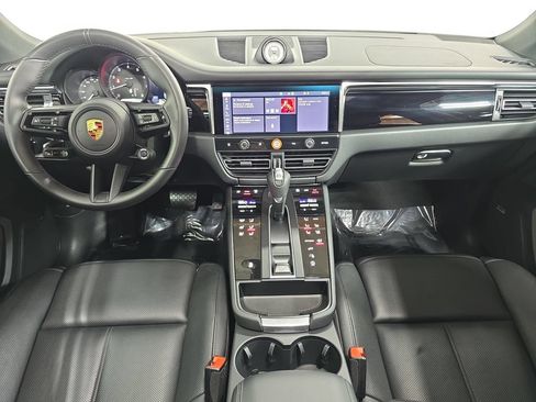 Certified 2026 Porsche Macan AWD/4WD image 13
