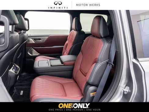 New 2026 INFINITI QX80 Autograph w/ Premium Cargo Package AWD/4WD image 17