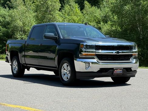 Used 2017 Chevrolet Silverado 1500 LT w/ All Star Edition AWD/4WD image 7