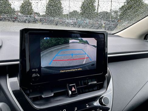 Used 2024 Toyota Corolla LE FWD image 19