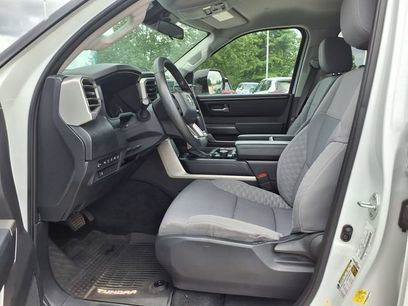 Used 2022 Toyota Tundra SR5 w/ SR5 Convenience Package